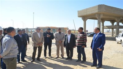 محافظ قنا يتابع سير العمل بمشروع التجمع العمراني الجديد بغرب قنا ومدينة قنا الجديدة
