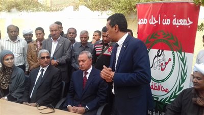 القوافل الطبيه تكشف على 2460 حاله فى قرية الكرياتيه بقوص