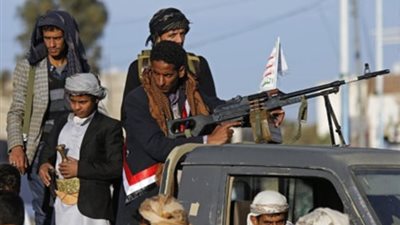 اليمن: خبراء إيرانيون يتسللون إلى الحديدة بملابس النساء