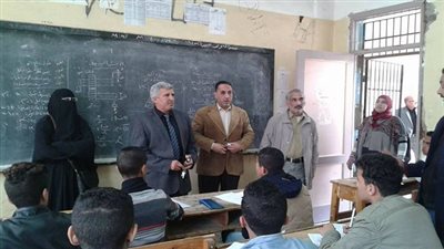 وكيل تعليم السويس يتابع لجان امتحانات الفصل الدراسى الأول بمدارس التعليم الفنى