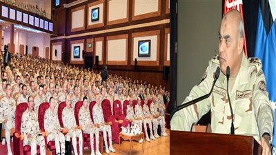 وزير الدفاع والانتاج الحربى يلتقي عدد من مقاتلي الجيش الثالث الميدانى  