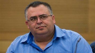 رئيس ائتلاف حكومة الاحتلال يخضع لتحقيقات الفساد 