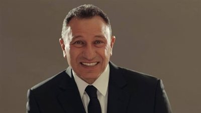 بعد فوزه بالأفضل أفريقيًا.. تعرف على هدية 