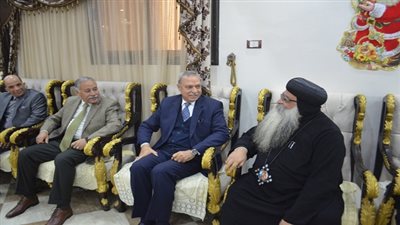 محافظ قنا يهنيء الأقباط بعيد الميلاد المجيد