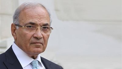 أحمد شفيق يعلق على قرار تراجعه عن انتخابات الرئاسة.. ماذا قال؟