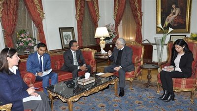 شوقى يبحث سبل التعاون للاستفادة من التجربة السنغافورية فى  مجال التعليم