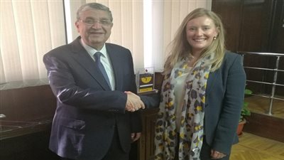 وزير الكهرباء يلتقى مع مندوبة السفارة البريطانية بمصر 