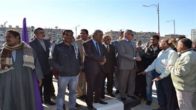 بالصور.. محافظ السويس يشهد أعمال التطوير بمزلقان المثلث