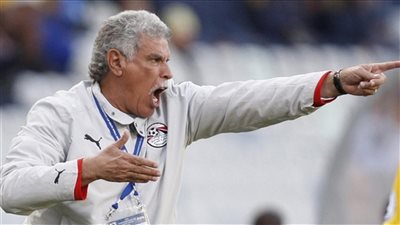 حسن شحاتة: تولي إيهاب جلال مسئولية الزمالك 