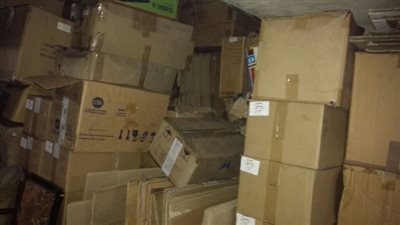 القبض على صاحب مخزن أحبار مجهولة المصدر بالزيتون