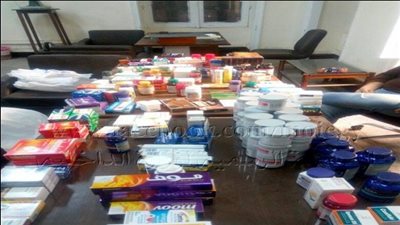 ضبط مالك شركة ومخزن لحيازته خمسة ملايين عبوة وأقراص مكملات غذائية بالبساتين