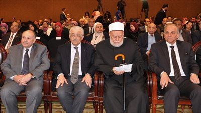 التعليم توقع بروتوكول استخدام أتوبيس الجامعة الأمريكية في نشر ثقافة العلوم بالتعاون مع مؤسسة مصر الخير 