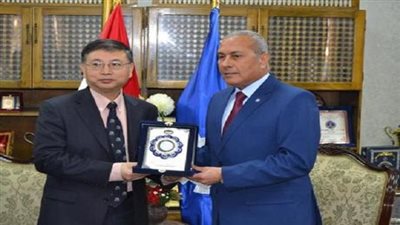 محافظ السويس يستقبل قنصل الصين بالاسكندرية