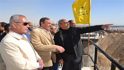 محافظ السويس خلال تفقدة محطة معالجة مياة الصرف: ان عام 2018 سيشهد ثورة فى مشروعات الصرف