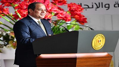 السيسي:  إقامة مشروعات قومية كبري بدلآ من إعانة بطالة للمواطنين