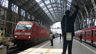 عبوة ناسفة في محطة قطار.. ماذا حدث؟