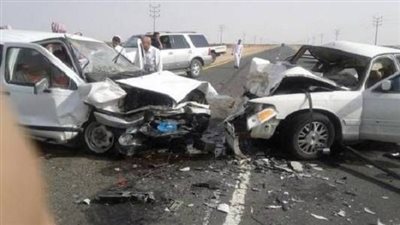 وفاة 3 مواطنين واصابة 30 أخرين فى حادث تصادم سيارتين بالدائرى الإقليمى
