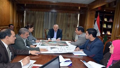 محافظ القليوبية يناقش أوجه الإستفادة من بحيرة عرب العليقات بالخانكة