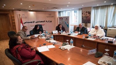 اللجنة العليا لرعاية كبار السن تعقد اجتماعها الأول