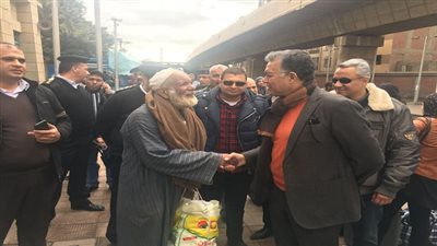 عرفات.. جولة لمحطة الجيزة للسكك الحديدية لمتابعة عمليات التشغيل وتأمين المحطات والقطارات