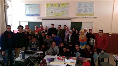 رئيس قطاع الخدمات والأنشطة يلتقى بطلاب معسكر المشروع القومي لإعداد قادة المستقبل بالمجمع التعليم بالإسماعيلية  