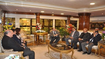 محافظ الجيزة يزور مديرية الأمن لتقديم التهنئة بعيد الشرطة