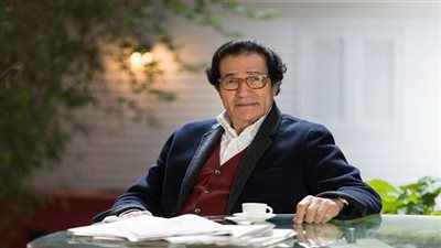 السبت.. فاروق حسنى يفتتح معرضه الفنى بحضور نخبة من السفراء والمبدعين