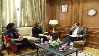 عبد الغفار يبحث آليات التعاون الثقافى والعلمى مع رئيس الرابطة الدولية لجامعات تكساس الأمريكية