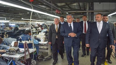 قابيل يتفقد مجمع الصناعات الصغيرة بالمنطقة الصناعية ببورسعيد 
