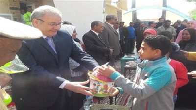 الأطفال الأيتام وذوى الإحتياجات الخاصة فى إستضافة قيادات مديرية الأمن بنادى ضباط الشرطة بالوادي الجديد 