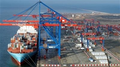 ميناء غرب بورسعيد يستقبل سفينتى صودا كاوية ورخام