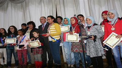 الري تكرم الفائزين في مسابقة (مازال النيل يجري)