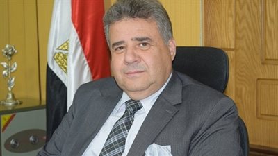 رئيس جامعة بنها يناقش خطة العمل مع مدير مستشفي الجامعي الجديد