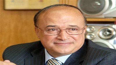 القومى لحقوق الإنسان: السفير محمود كارم طلب تجميد عضويته بعد الإنضمام لحملة السيسى الإنتخابية