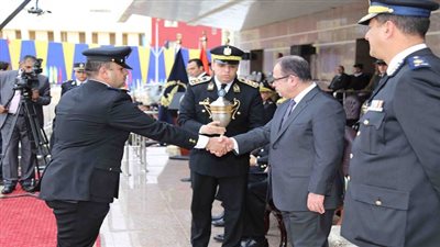 وزير الداخلية يشهد حفل إنتهاء فترة التدريب الأساسى للدفعة الثانية بمعهد معاونى الأمن بالبحيرة