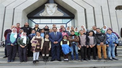 الحماية المدنية بالإسكندرية تستقبل عدداً من طلاب المدارس لتعريفهم على دور رجال الشرطة 