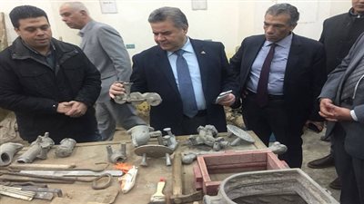 بالصور.. رئيس جامعة لطلاب هندسة شبرا: يجب ان ندلي بأصواتنا في الانتخابات