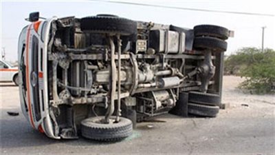 انقلاب سيارة على طريق السخنة والحادث يسفر عن اصابة خمسة اشخاص