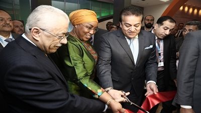 وزيرا التعليم العالى والتربية والتعليم يفتتحا معرض العلوم والتكنولوجيا 