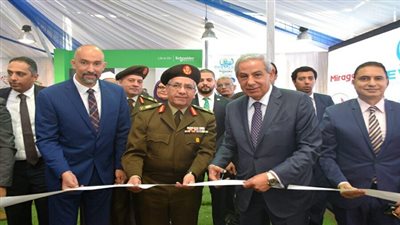 قابيل يفتتح أول شبكة شحن للسيارات الكهربائية فى مصر بمحطات شركة وطنية