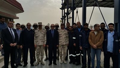 الفريق مهاب مميش يتفقد إجراءات تأمين المجرى الملاحي 