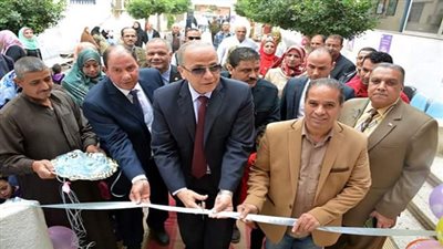 بالصور.. محافظ القليوبية يدشن حملة التطعيم ضد شلل الأطفال