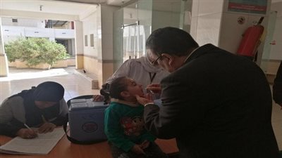 وكيل صحة السويس  يتابع الحملة القومية للتطعيم ضد مرض شلل الاطفال