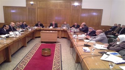 اجتماع وزير الرى مع رؤساء القطاعات والهيئات والإدارات المركزية على مستوى الجمهورية