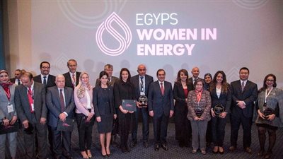 والي: المرأة نصف المجتمع ومشاركتها السياسية والاقتصادية والاجتماعية مهمة جدا