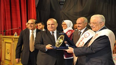 شوقى يكرم أعضاء المكتب التنفيذي الجدد لمجلس الاتحاد العام لطلاب مدارس الجمهورية 2017/2018