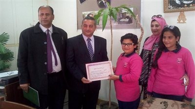 تعليم السويس تقدم اعتذار لمدير مدرسة طه حسين وتكرمه والطالب مؤمن الرموزى