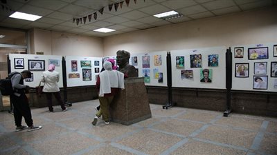 بالصور.. معرض الفنون التشكلية لطالبات أسوان