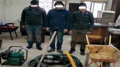 ضبط بعض الأشخاص حال محاولتهم سرقة مواد بترولية