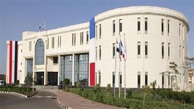 مناقشة سياسات الحكومة الأمريكية فى ندوة نقاشية بالجامعة البريطانية